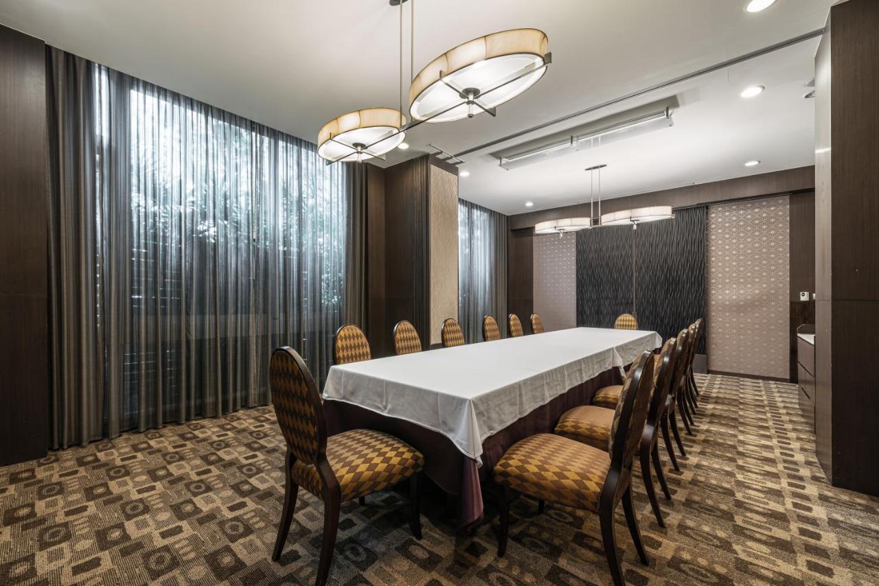 Taipung Suites Тайнань Екстер'єр фото