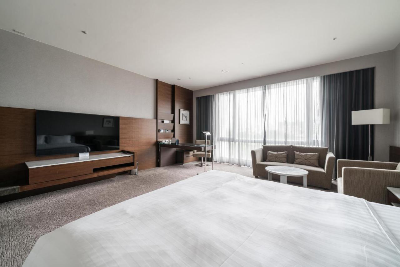 Taipung Suites Тайнань Екстер'єр фото