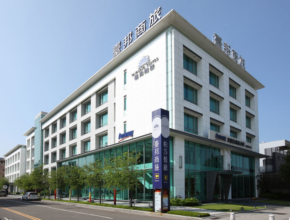 Taipung Suites Тайнань Екстер'єр фото